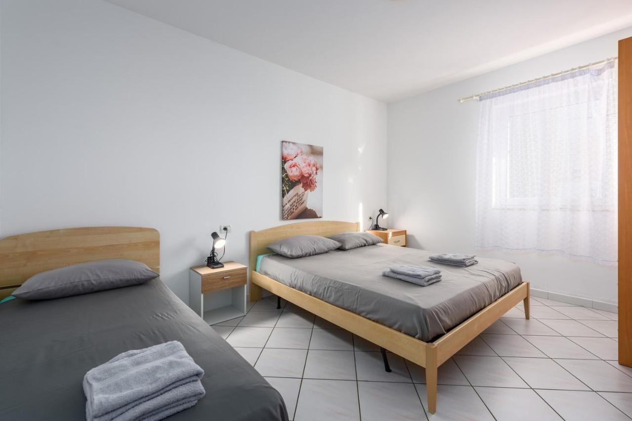 Lucrezia House With Apartments Lovrečica المظهر الخارجي الصورة