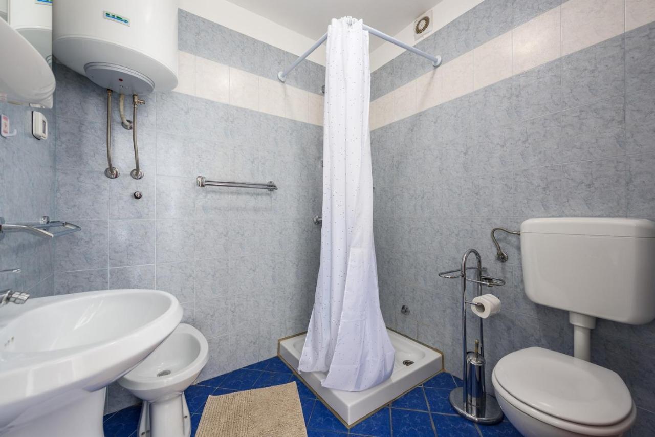 Lucrezia House With Apartments Lovrečica المظهر الخارجي الصورة