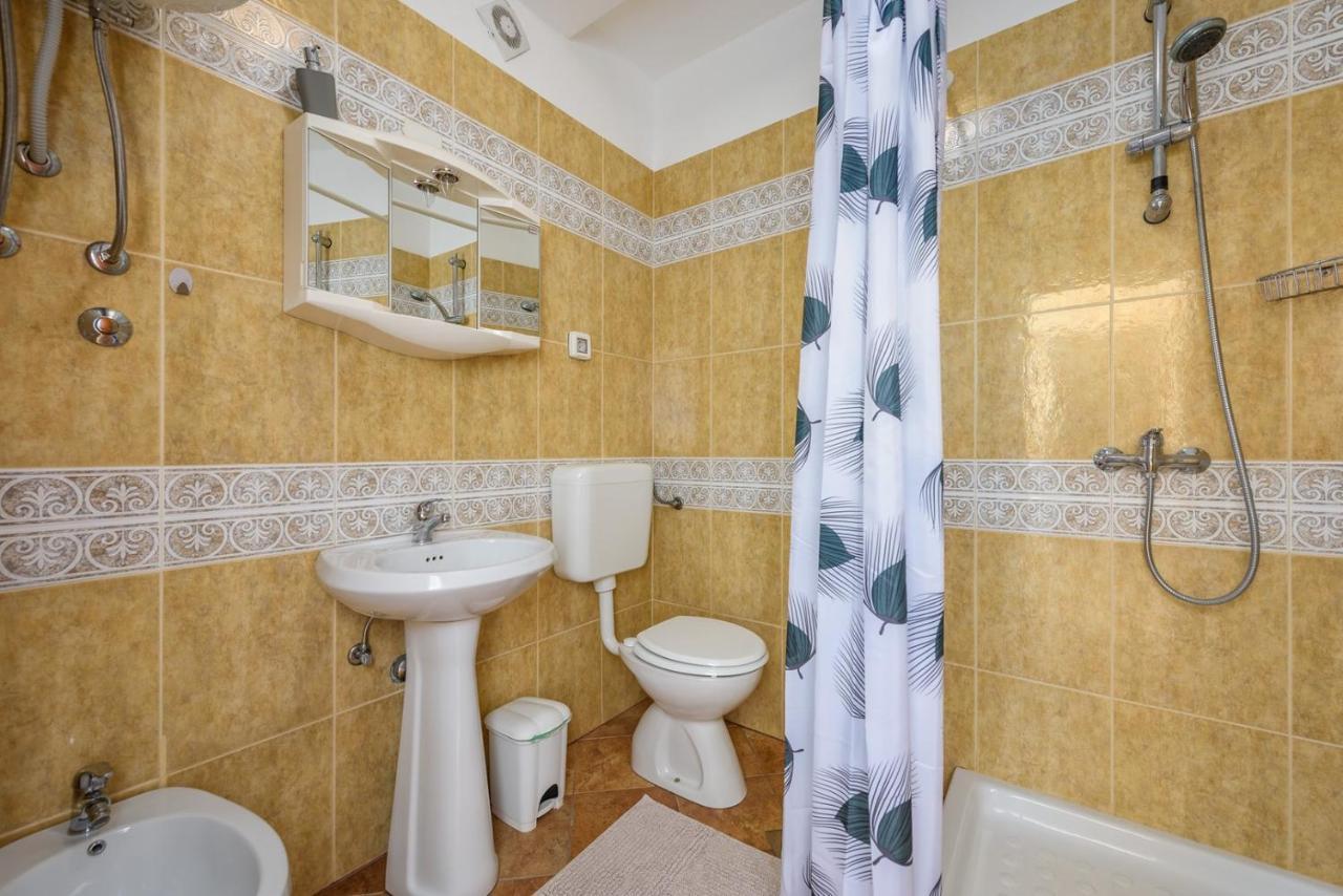 Lucrezia House With Apartments Lovrečica المظهر الخارجي الصورة